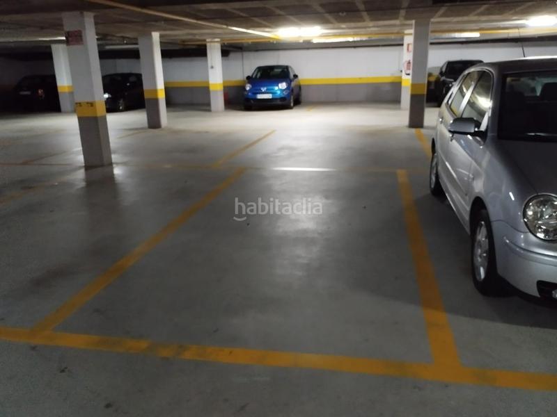 Foto 7d766700-3da0-4403-9c34-dd618cc98368. Parking voiture dans Sardoma - Castrelos Vigo