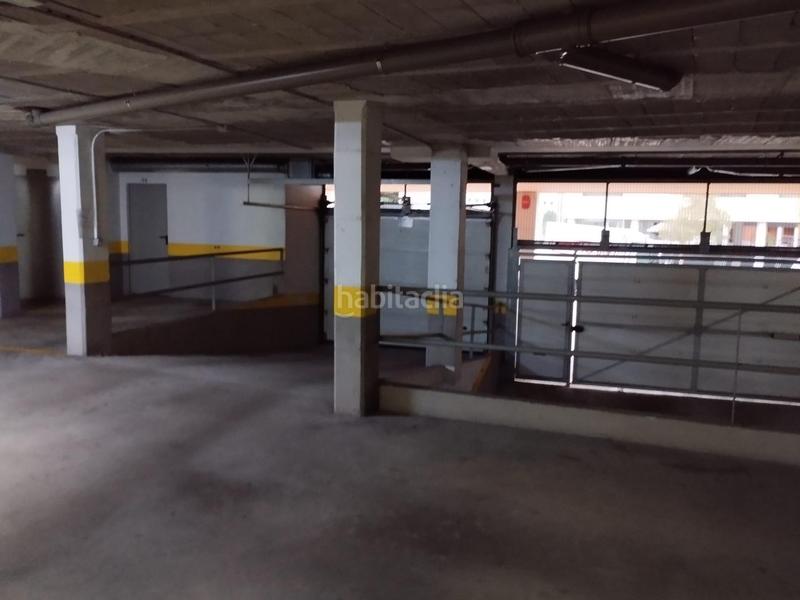 Foto db0fc128-ad72-4d53-b655-28698343599d. Parking voiture dans Sardoma - Castrelos Vigo