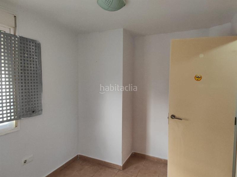 Foto eff59e4a-6046-4c85-b9f9-d431f3257dbc. Casa adosada vivienda unifamiliar en la línea de la concepción en Línea de la Concepción (La)