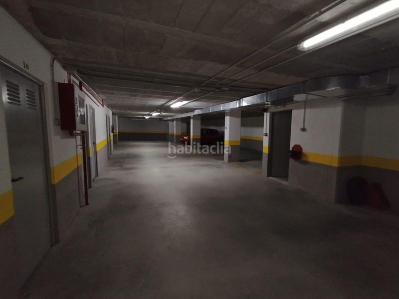 Foto cb08be00-8c09-4aed-a32c-4ef8c56885ed. Aparcament cotxe a castrelos 99 a Sardoma - Castrelos Vigo