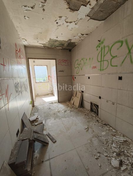 Foto 437c15f4-20aa-4a8b-898e-b4470da6c522. Edificio in Porriño (O)