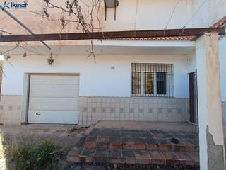 Masia a Ugíjar. Vivienda  local  terreno