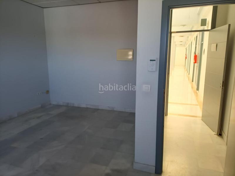 Foto 00285318-d0e5-4117-bd79-6b60f409a99f. Ufficio in Pisa Mairena del Aljarafe