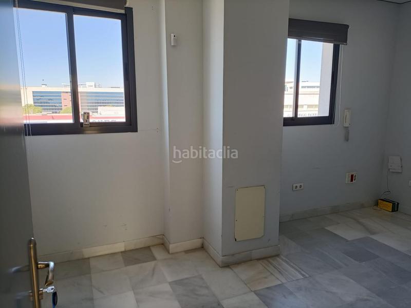 Foto 11a9ab5c-2251-432c-a370-551338bf5378. Ufficio in Pisa Mairena del Aljarafe