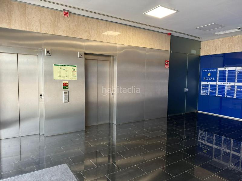 Foto a5bf9152-f840-4377-81e3-3d657cdb632e. Autoparkplatz in Palmete Sevilla