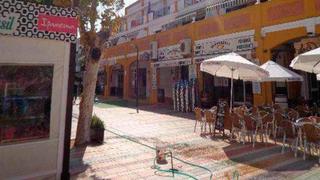 Oficina a La Antilla. Venta local comercial en calle castilla lepe