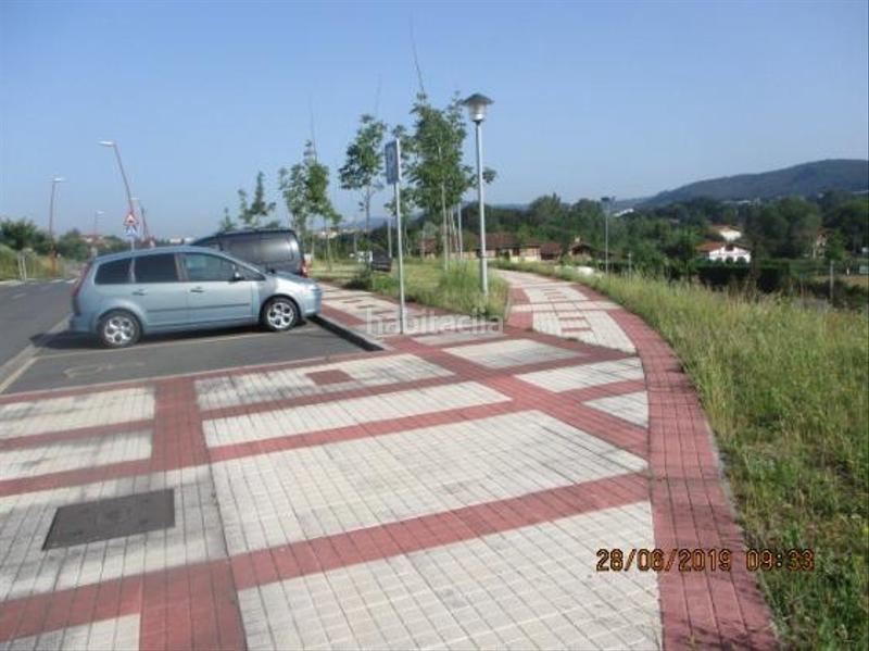 Foto a150e4ea-6fc4-4b43-bcf5-4a7c42ea6a55. Terreny residencial a Zamudio