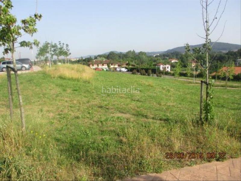 Foto c80f55b7-c099-48c7-9cd9-5d5eb7aec550. Terreny residencial a Zamudio