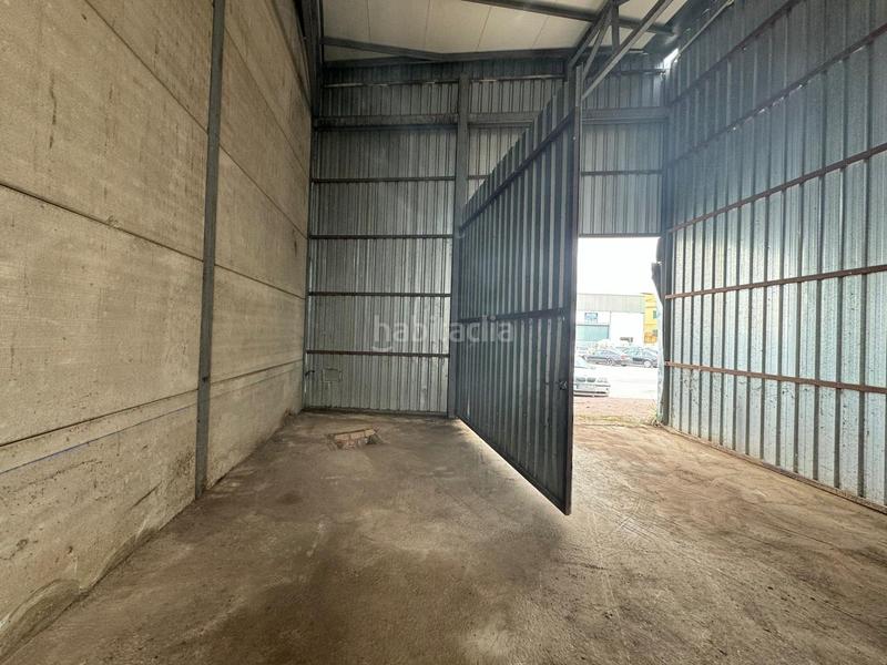 Foto 22f97abf-f55f-4ab3-b18c-1acec36d5e86. Bâtiment à usage industriel dans Bailén