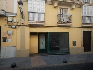 Local Comercial en Casco Histórico - Ribera del Marisco. Venta local  adecuado con posible uso comercial u oficina