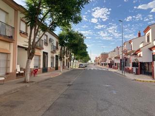 Maison jumelée à Alcolea del Río. Venta de casa adosada en alcolea del río sevilla