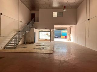 Nau industrial a Centro. Venta de nave industrial en alcalá de guadaira sevilla