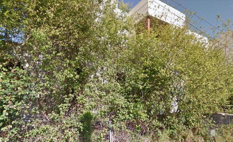 Foto 6f8a2385-162a-4c11-a199-3295ff2d4734. Chalet obra parada en venta rua do pombal, en Darbo Cangas