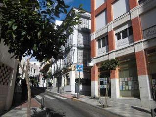 Local commercial à Casco Antiguo. Local comercial en algeciras