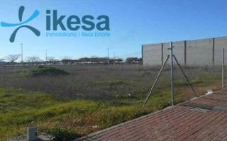 Terrain résidentiel à Nuevo Parque - Los Rosales - Tráfico Pesado. Terreno urbano para construir en venta en c. agricultura de la,