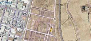 Residential Plot in La Hacienda - Nueva Andalucía. Conjunto 3 suelos industriales en poligono la isla  dos hermanas