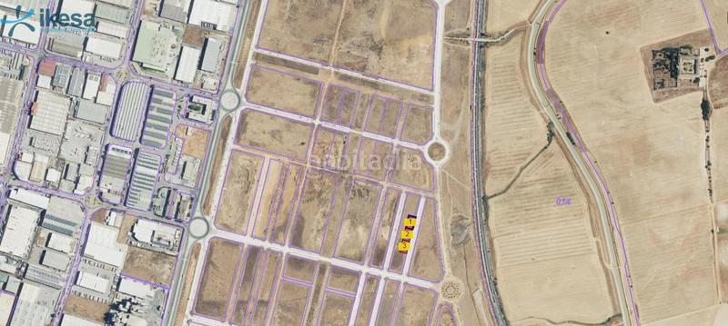 Foto f901271a-2b6c-45d6-813e-bc09fe1f8be1. Gewerbliches grundstück in La Hacienda - Nueva Andalucía Dos Hermanas