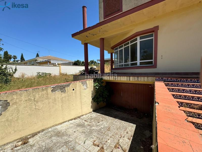 Foto 4658906f-3fa5-4f34-a628-452f45346ea7. Chalet conjunto 3 viviendas con piscina en urb Torrequinto en Alcalá de Guadaira