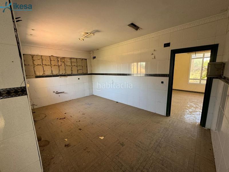 Foto 725a0b43-6085-4ffd-a90c-d9186f171aa0. Chalet conjunto 3 viviendas con piscina en urb Torrequinto en Alcalá de Guadaira