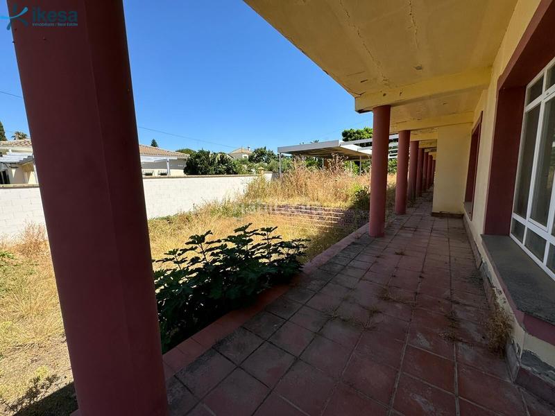 Foto a238fb45-10ab-4adb-817f-96ac28533b6f. Chalet conjunto 3 viviendas con piscina en urb Torrequinto en Alcalá de Guadaira