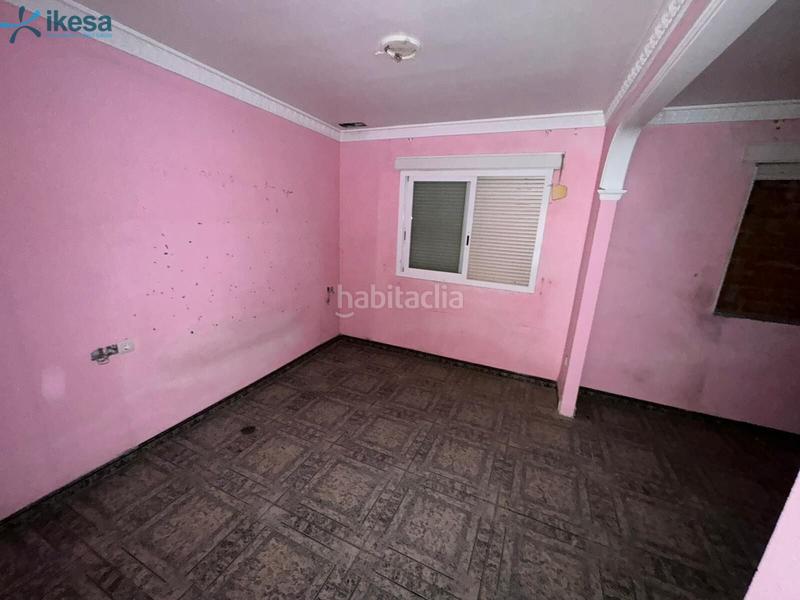 Foto c5e454d4-7d85-4235-a4a2-308e606b6dc5. Chalet conjunto 3 viviendas con piscina en urb Torrequinto en Alcalá de Guadaira