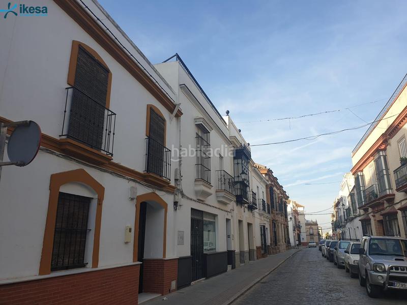 Foto 88ff0dea-9564-4cd4-95e8-b30afd0a1a91. Casa bifamiliare in Lora del Río