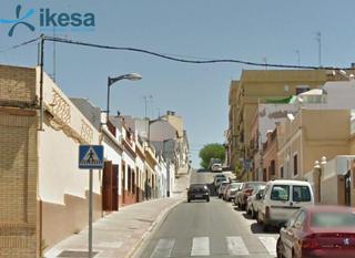 Maison jumelée à Nueva Alcalá. Venta de casa en zona ambulatorio viejo  nueva alcalá  alcalá de