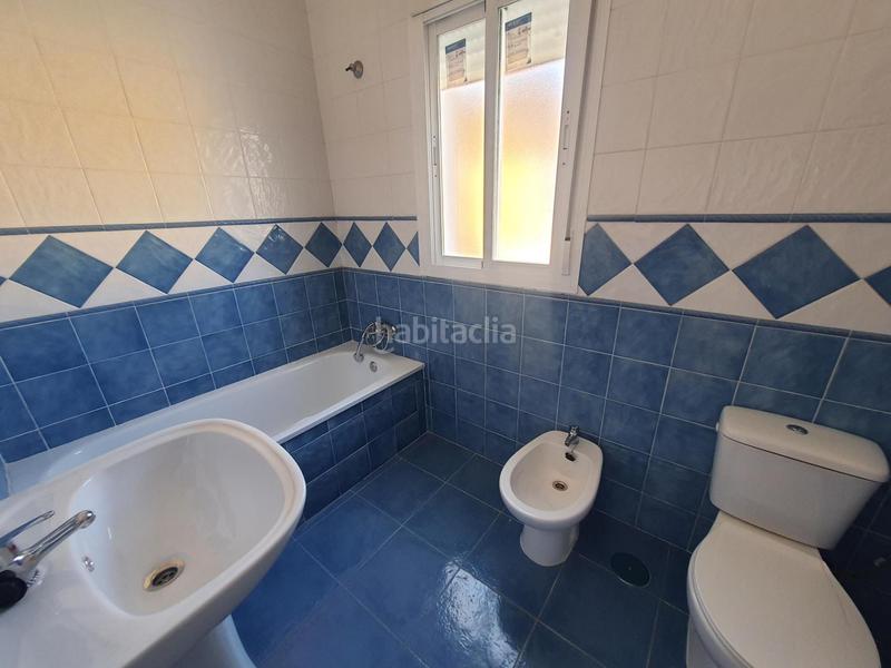Foto c9d194bf-e9ea-4deb-98af-833c56594eb3. Semi detached house in Escacena del Campo