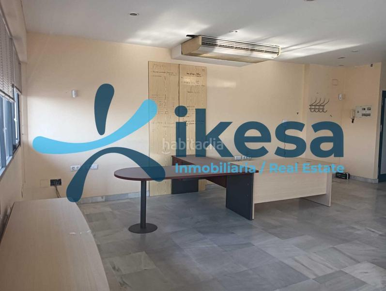 Foto 006fc3de-1fe0-4eeb-8f1f-e1839cb9ec49. Ufficio in Pisa Mairena del Aljarafe