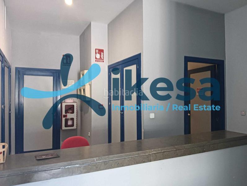 Foto 8963ee26-61c6-45c9-8f7f-f242f2d8c5b8. Ufficio in Pisa Mairena del Aljarafe