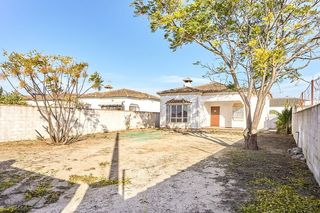 Xalet a Pelagatos - Pago del Humo. Chalet adosado en pago del humo  chiclana de la frontera
