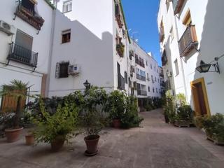 Appartement à Casco Histórico  - Ribera - San Basilio. Piso sin posesión en barrio de san pedro córdoba