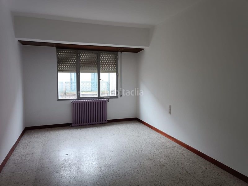 Foto bfb75a7c-56e2-4e28-9f97-df251784d8c6. Pis a Cuntis