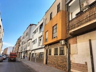 Pis a Sagunto - Edisol. Venta de piso sin posesión en zona de levante de córdoba