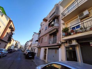 Casa adossada a Santa Rosa - Valdeolleros. Adosado en cesión de remate en barrio de valdeolleros córdoba