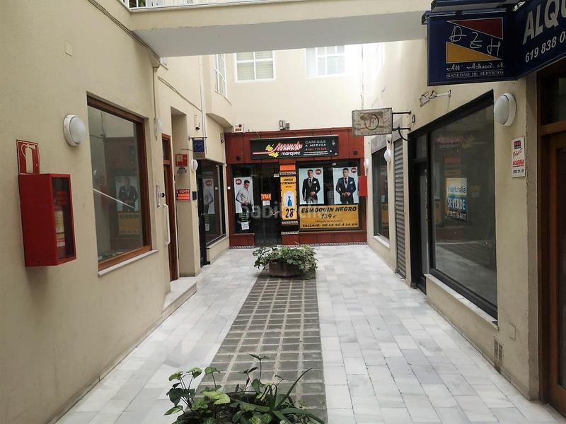 Foto c1ea51ac-46ea-495e-8f1c-c556fb4608bd. Local comercial a Centro Jerez de la Frontera