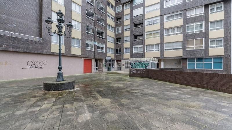 Foto 7280c2ba-414b-4c8d-a440-6d744c9d5725. Local commercial dans Camelias - Pi y Margall Vigo