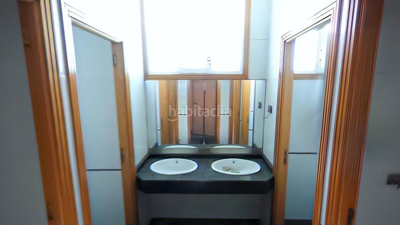 Foto 835dac28-b82e-4bcb-99a9-dd85dd30a239. Local commercial dans Camelias - Pi y Margall Vigo