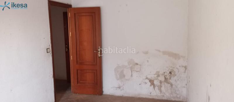 Foto 3aa2f7e8-a263-43d1-85fc-7b6784336a16. Pis amb aparcament a Llerena