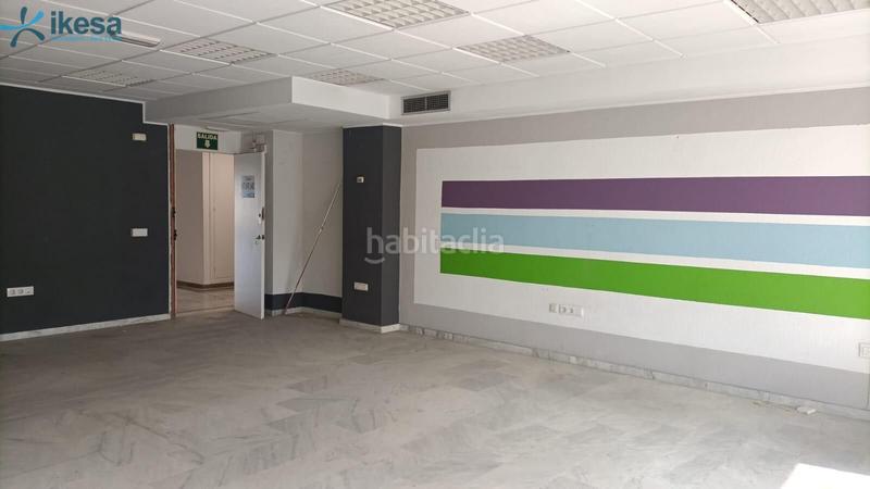 Foto bad8b3e8-9660-444c-a4f8-c779286b0c72. Ufficio in Santa Clara Sevilla