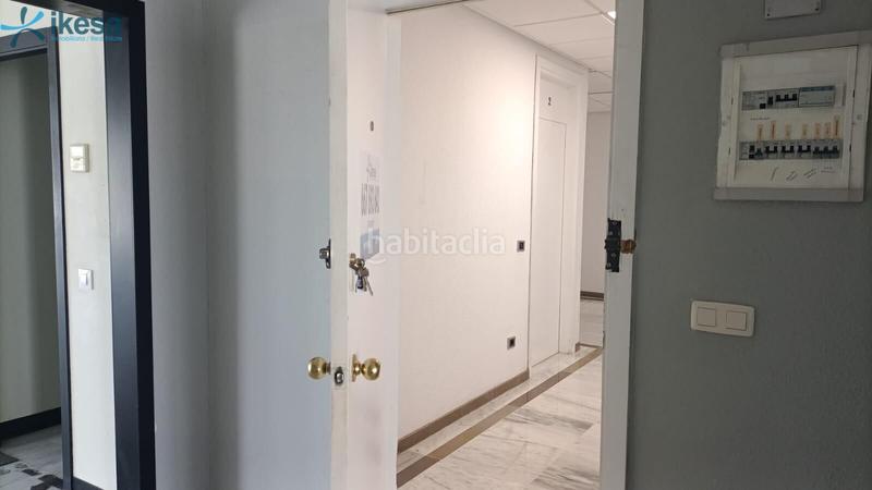 Foto 725fcb23-255f-44c5-8ad7-ca10cfeab155. Bureau dans Santa Clara Sevilla