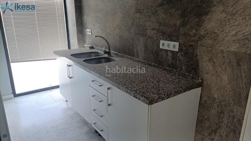 Foto 78fc5db0-502c-47e1-88b3-b2ec8594ba79. Bureau dans Santa Clara Sevilla