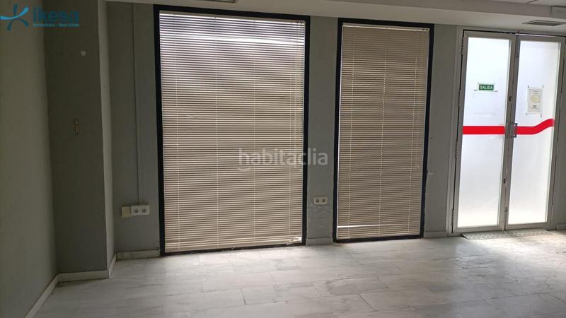 Foto 992e696d-6719-4e27-bfb3-15002b2d1337. Bureau dans Santa Clara Sevilla