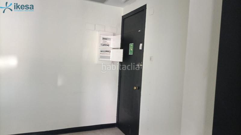 Foto b022f2d3-fd88-463a-ab03-1bc62bbf96b4. Bureau dans Santa Clara Sevilla