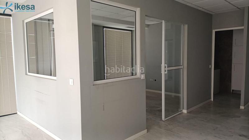 Foto c37af560-59f6-4d32-99bc-a56a302eaa8f. Bureau dans Santa Clara Sevilla