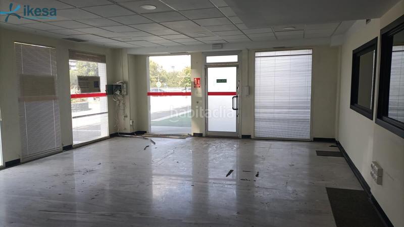 Foto f077d857-8256-4a64-bba0-9b7b61fc328d. Bureau dans Santa Clara Sevilla