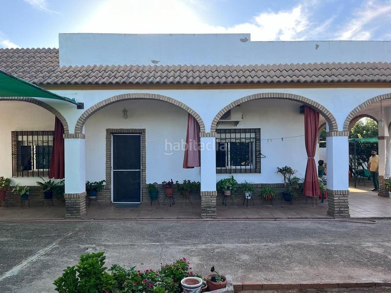 Foto 09900616-7651-4860-a2db-37fa42c2e17e. Chalet con parcheggio piscina in Oromana Alcalá de Guadaira