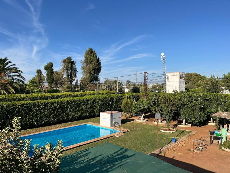 Foto f8532f15-93a3-422d-a82f-cb2ae4a8d2cc. Chalet con parcheggio piscina in Oromana Alcalá de Guadaira