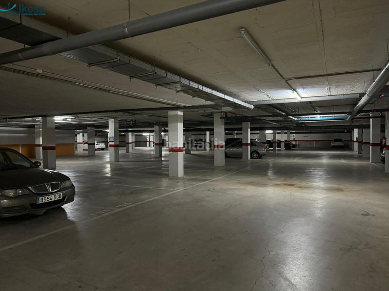 Foto 683d247a-7aa5-481b-8af6-644e474efb85. Parking coche venta de garaje en torreblanca sur en Sevilla