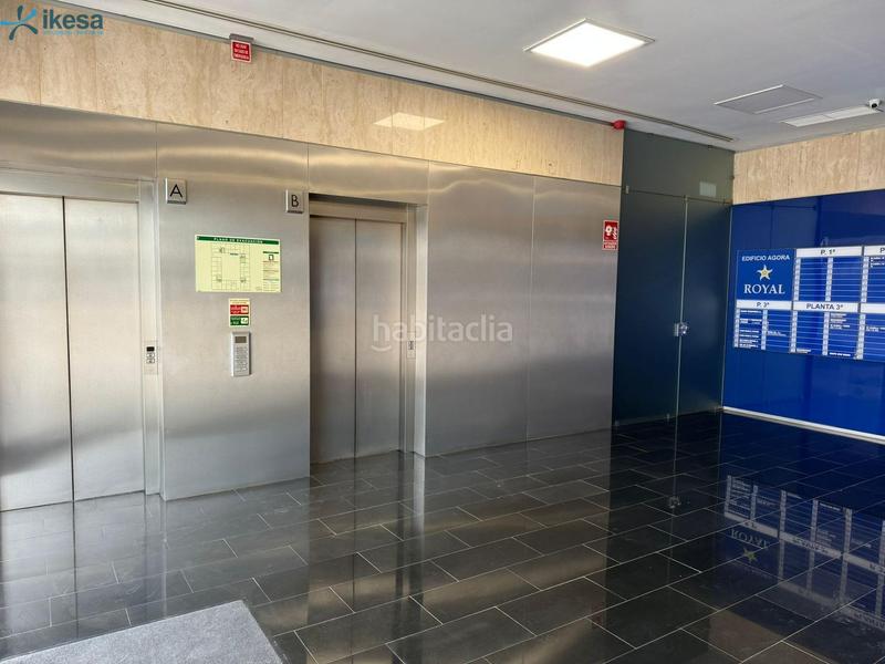 Foto cd46a6c1-79ec-47f9-bebd-91461e319ba4. Parking coche venta de garaje en torreblanca sur en Sevilla